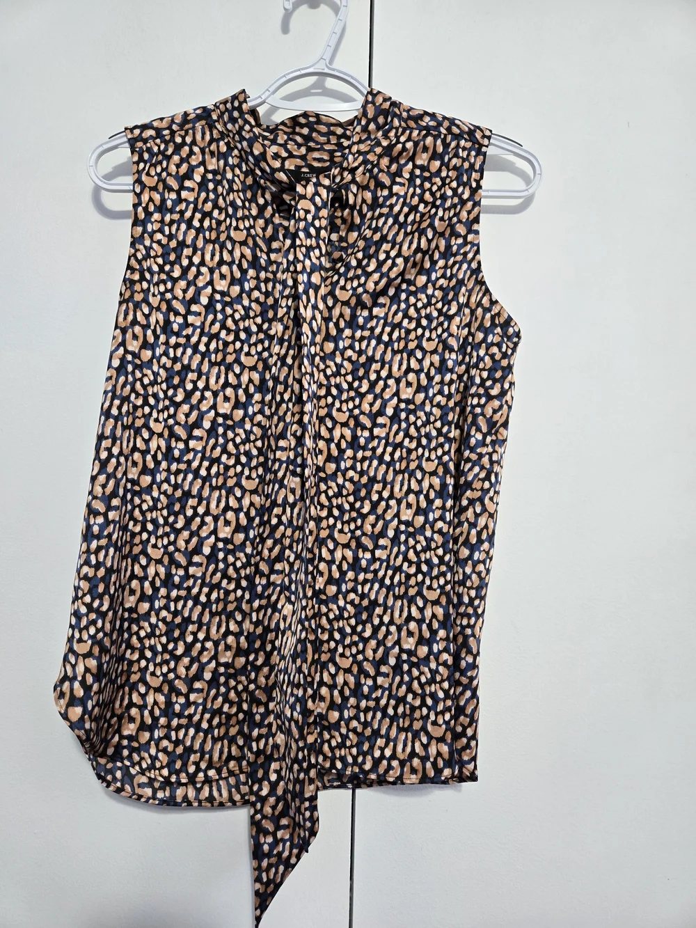 J.Crew 365 XS Leopard Print Tie Neck Sleeveless Blouse Animal Print Top